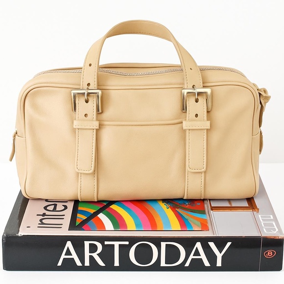 Prada Tan Leather Satchel with Iconic Logo and Structured Design - Picture 7 of 16